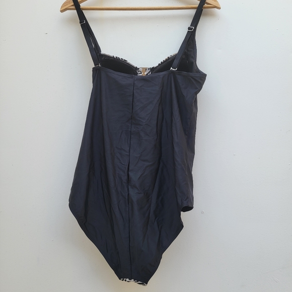 Sunshine Zone Hardware Front Shirred One Piece Style 6108 Big Cat Animal Print - Picture 3 of 10